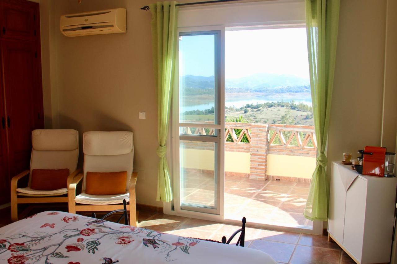 Casa Nuestro Sueno Bed & Breakfast Vinuela Ngoại thất bức ảnh